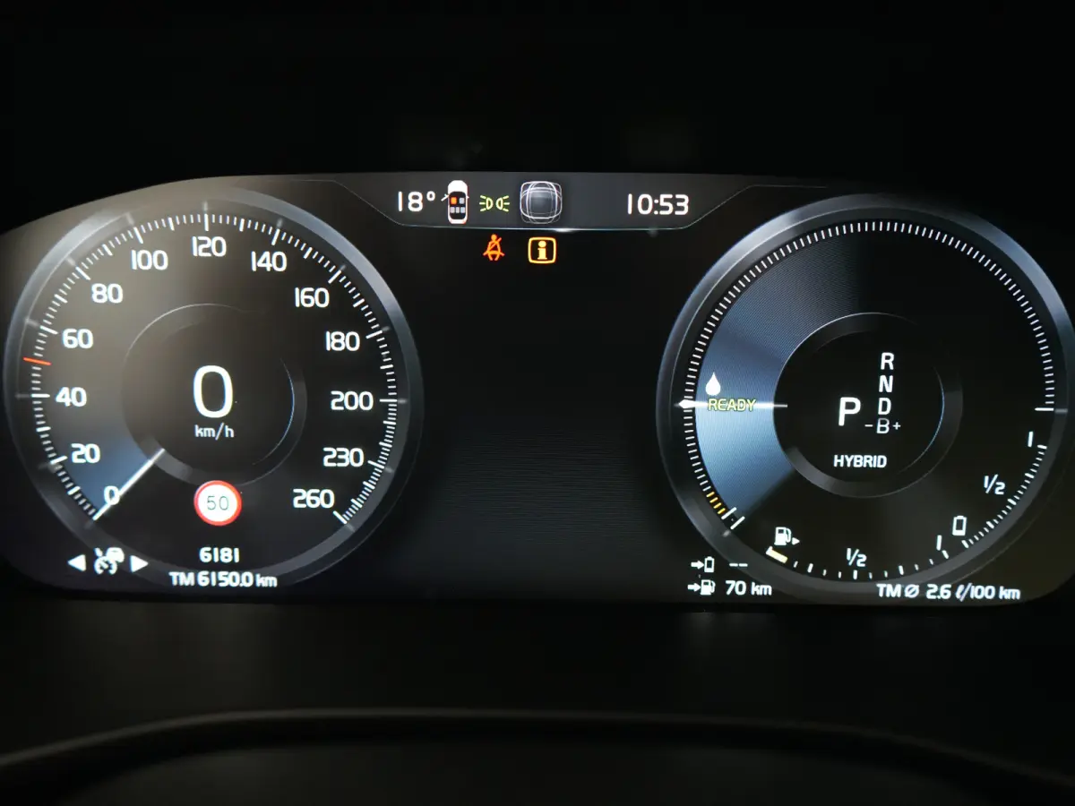 T4 Plus Dark | 360° Camera | Harman/Kardon | Adaptive Cruise | Trekhaak | Elek. Stoel | Keyless Entry