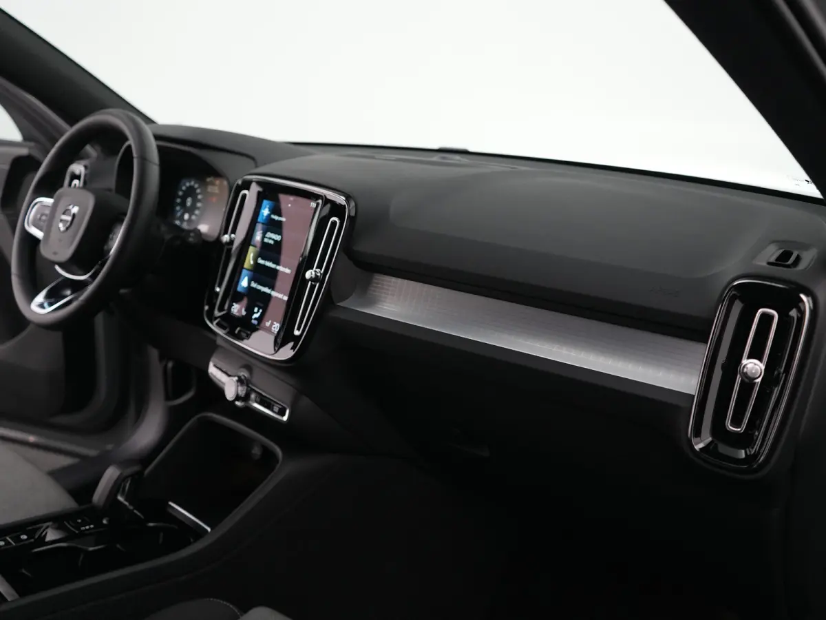 T4 Plus Dark | 360° Camera | Harman/Kardon | Adaptive Cruise | Trekhaak | Elek. Stoel | Keyless Entry