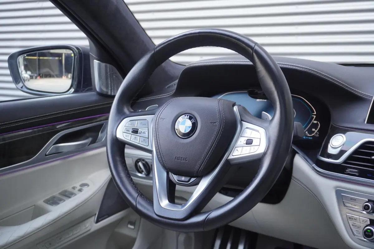 745Le xDrive | 2 Jaar garantie | M Sportpakket | Glazen panoramadak Sky Lounge | SoH 85% | Executive Lounge Seating | Driving Assistant Professional | Bowers & Wilkins Diamond Surround Sound