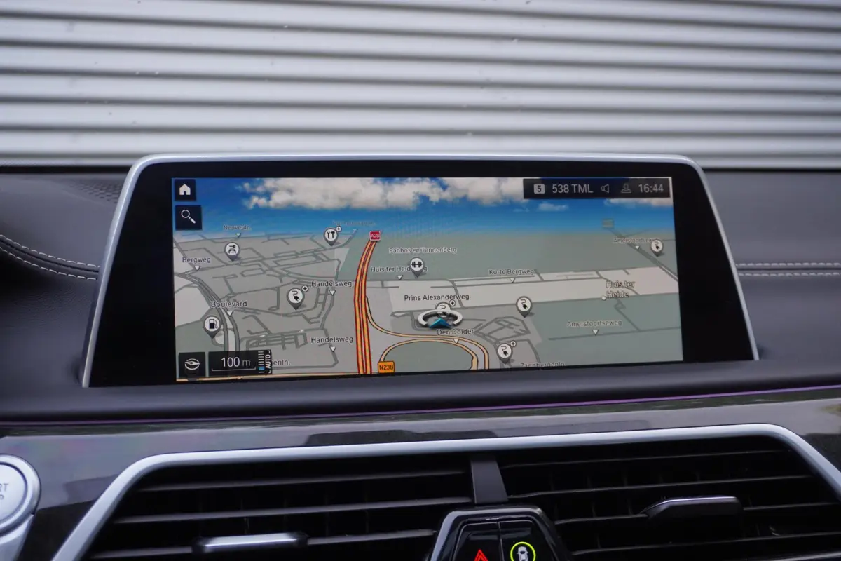 745Le xDrive | 2 Jaar garantie | M Sportpakket | Glazen panoramadak Sky Lounge | SoH 85% | Executive Lounge Seating | Driving Assistant Professional | Bowers & Wilkins Diamond Surround Sound