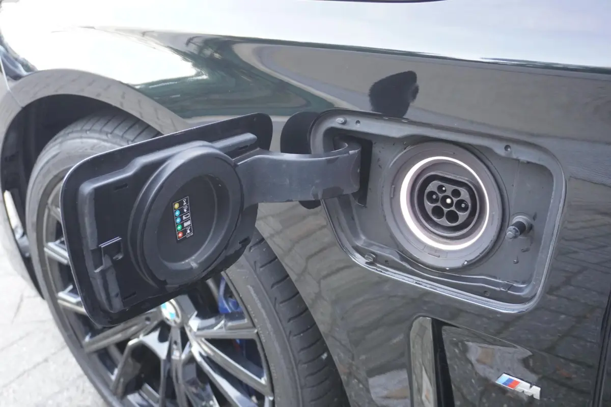 745Le xDrive | 2 Jaar garantie | M Sportpakket | Glazen panoramadak Sky Lounge | SoH 85% | Executive Lounge Seating | Driving Assistant Professional | Bowers & Wilkins Diamond Surround Sound