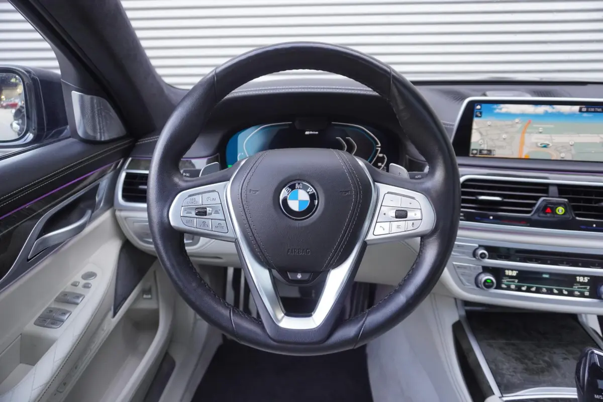 745Le xDrive | 2 Jaar garantie | M Sportpakket | Glazen panoramadak Sky Lounge | SoH 85% | Executive Lounge Seating | Driving Assistant Professional | Bowers & Wilkins Diamond Surround Sound
