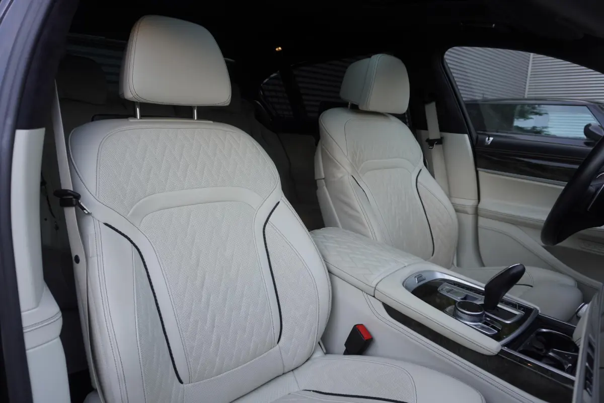 745Le xDrive | 2 Jaar garantie | M Sportpakket | Glazen panoramadak Sky Lounge | SoH 85% | Executive Lounge Seating | Driving Assistant Professional | Bowers & Wilkins Diamond Surround Sound