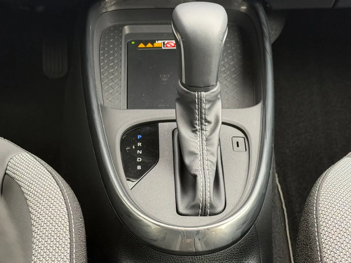 Hybrid 115 GR Sport, Nieuw en direct leverbaar!