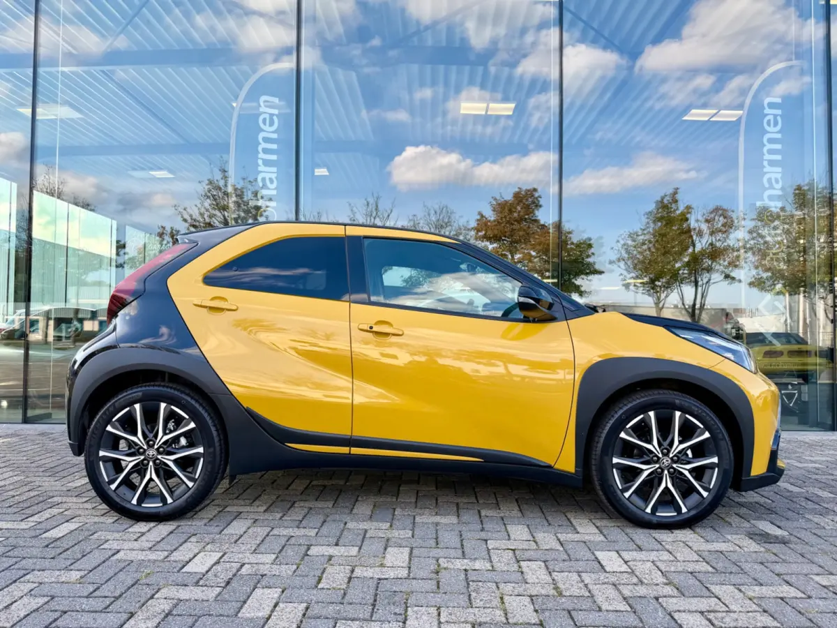 Hybrid 115 GR Sport, Nieuw en direct leverbaar!