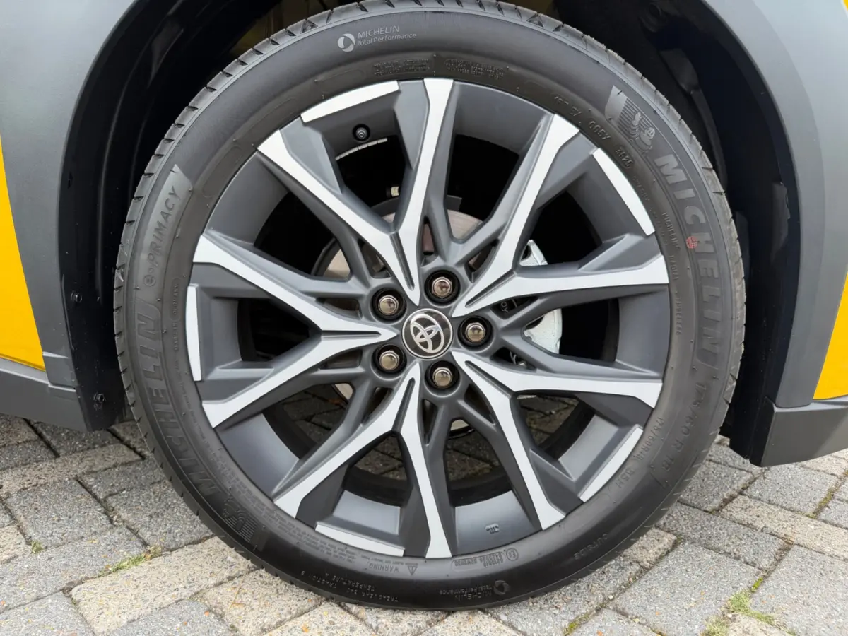 Hybrid 115 GR Sport, Nieuw en direct leverbaar!