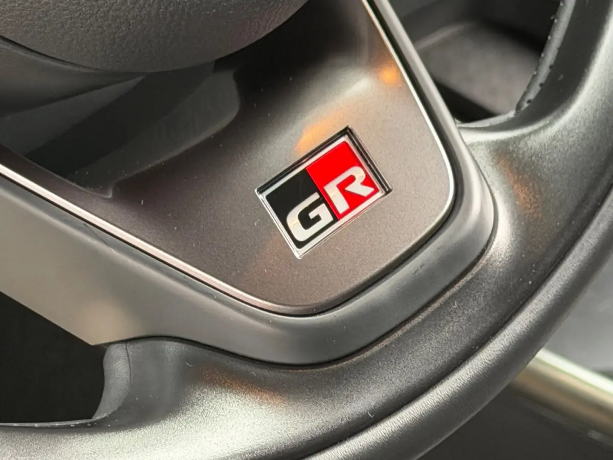 Hybrid 115 GR Sport, Nieuw en direct leverbaar!