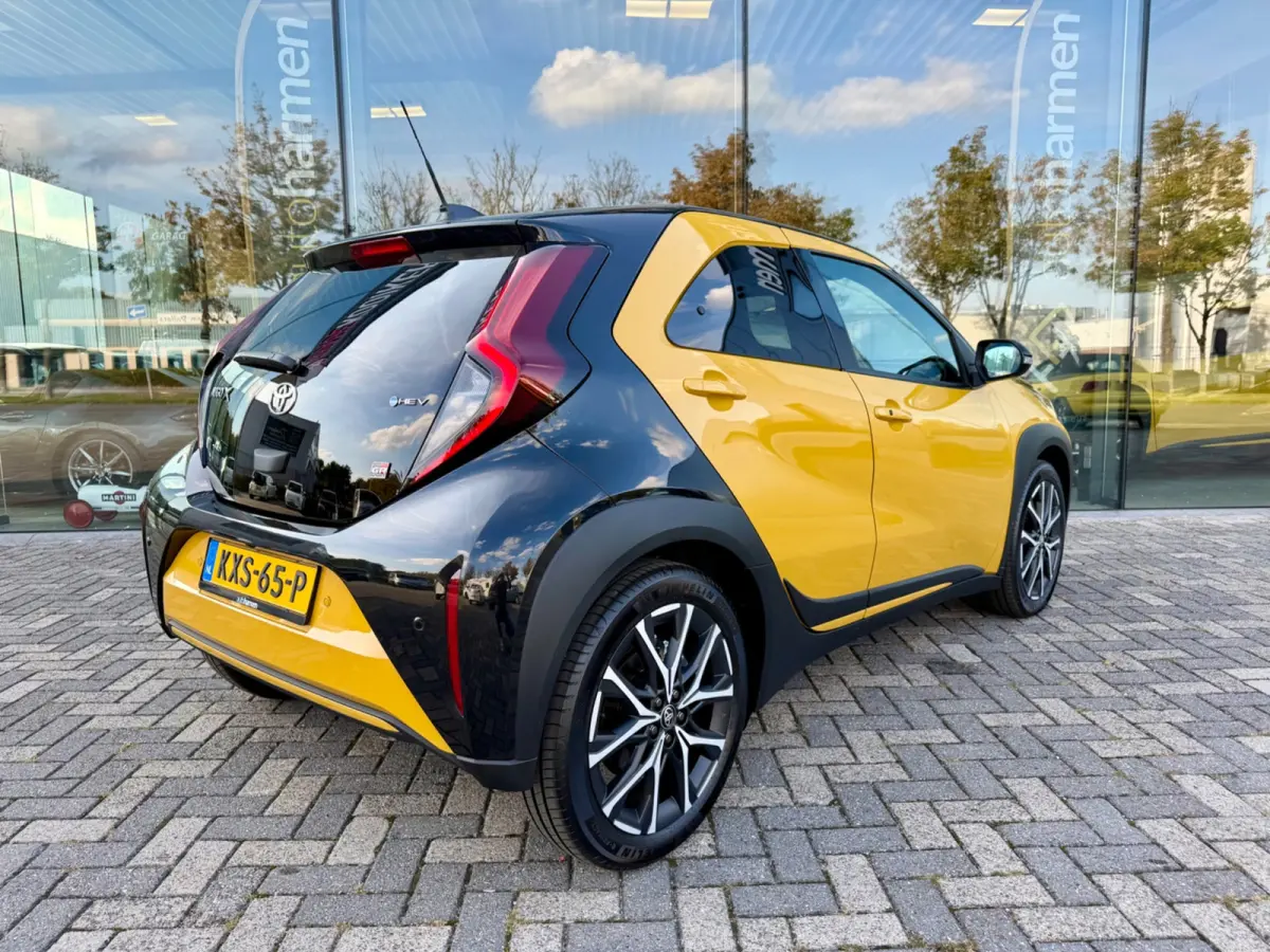 Hybrid 115 GR Sport, Nieuw en direct leverbaar!