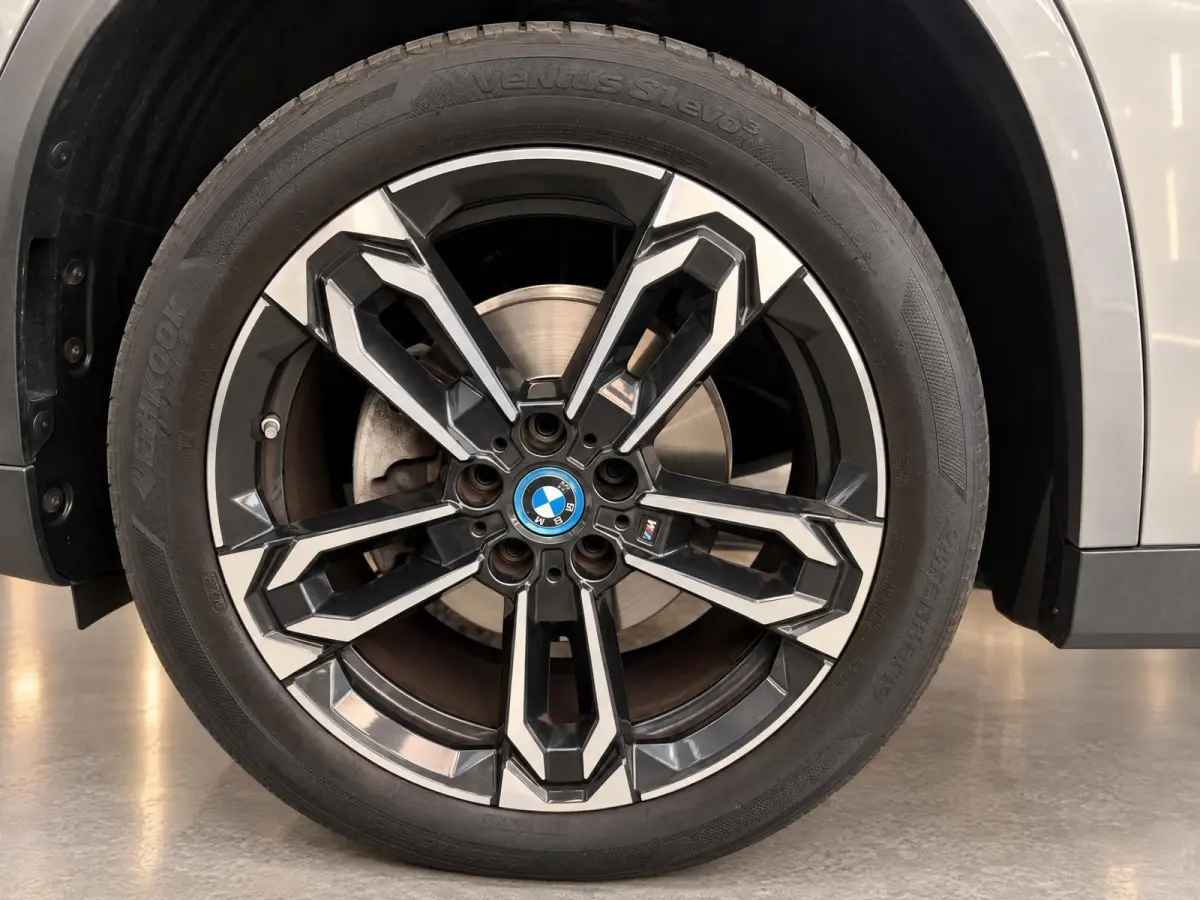 SDrive18i 136PK Aut. | Camera | Carplay | 19" M-Sport | Dealer Ond.