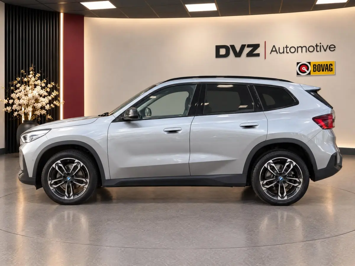 SDrive18i 136PK Aut. | Camera | Carplay | 19" M-Sport | Dealer Ond.