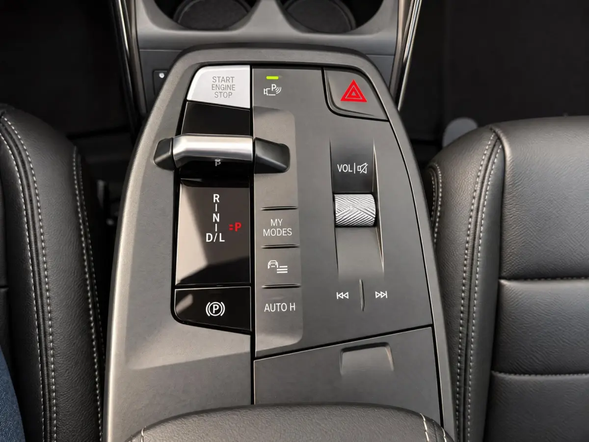 SDrive18i 136PK Aut. | Camera | Carplay | 19" M-Sport | Dealer Ond.