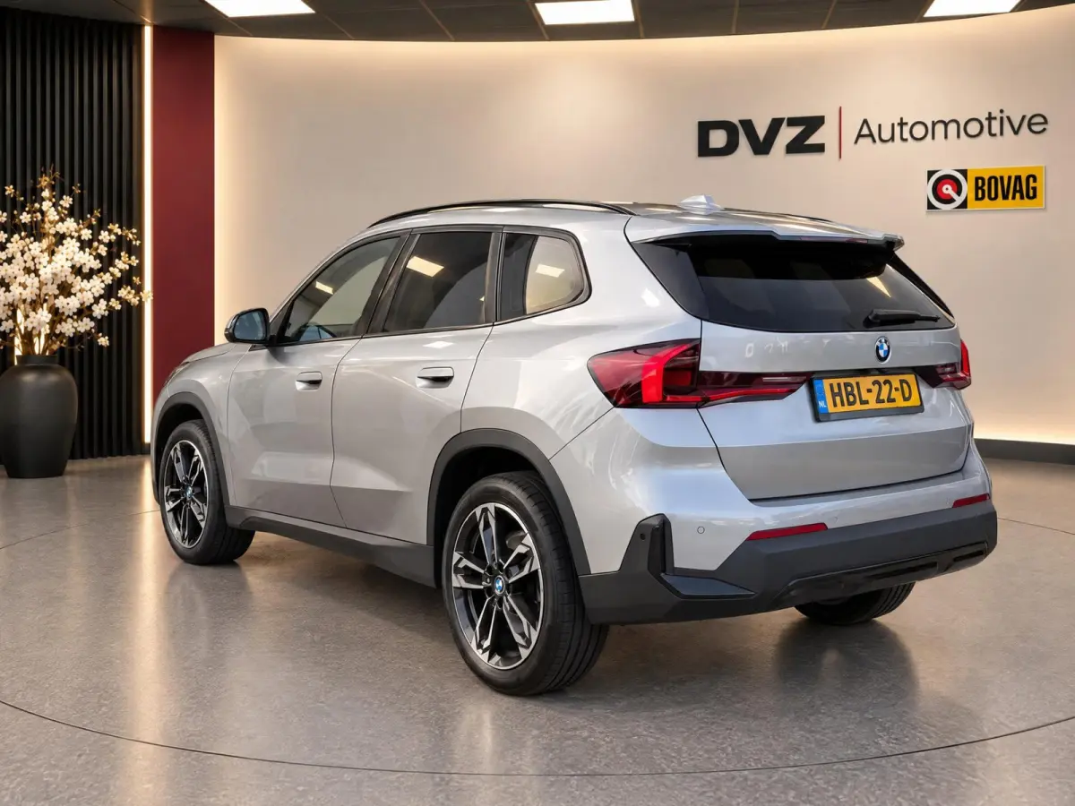SDrive18i 136PK Aut. | Camera | Carplay | 19" M-Sport | Dealer Ond.