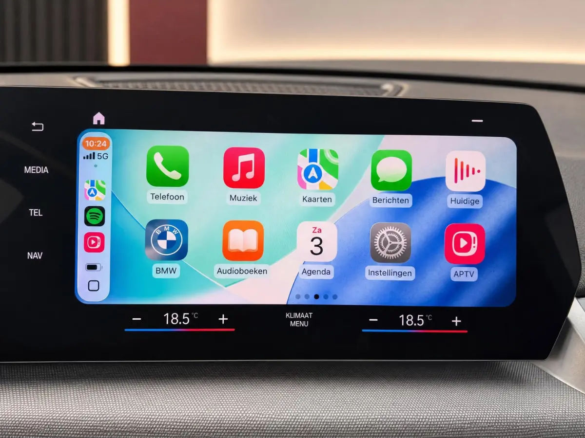 SDrive18i 136PK Aut. | Camera | Carplay | 19" M-Sport | Dealer Ond.