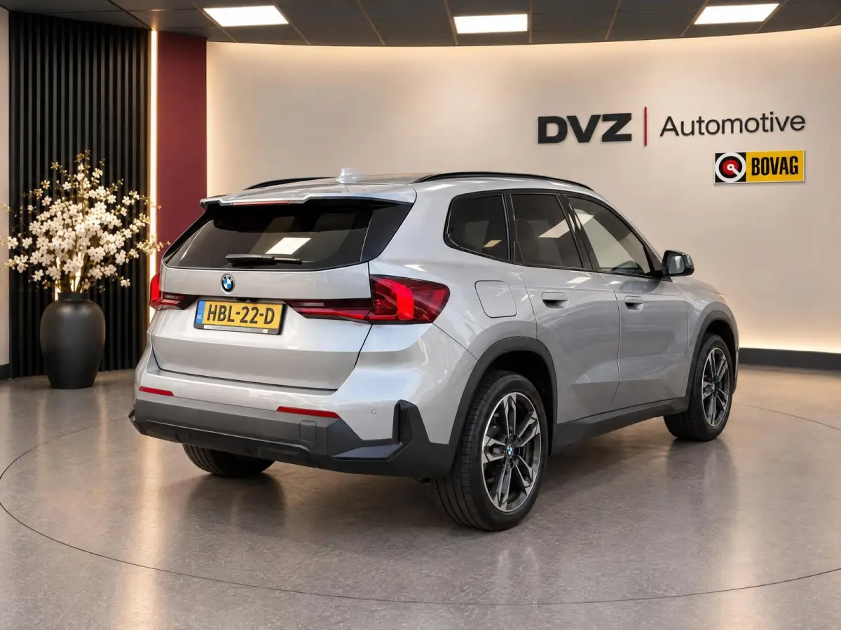 SDrive18i 136PK Aut. | Camera | Carplay | 19" M-Sport | Dealer Ond.