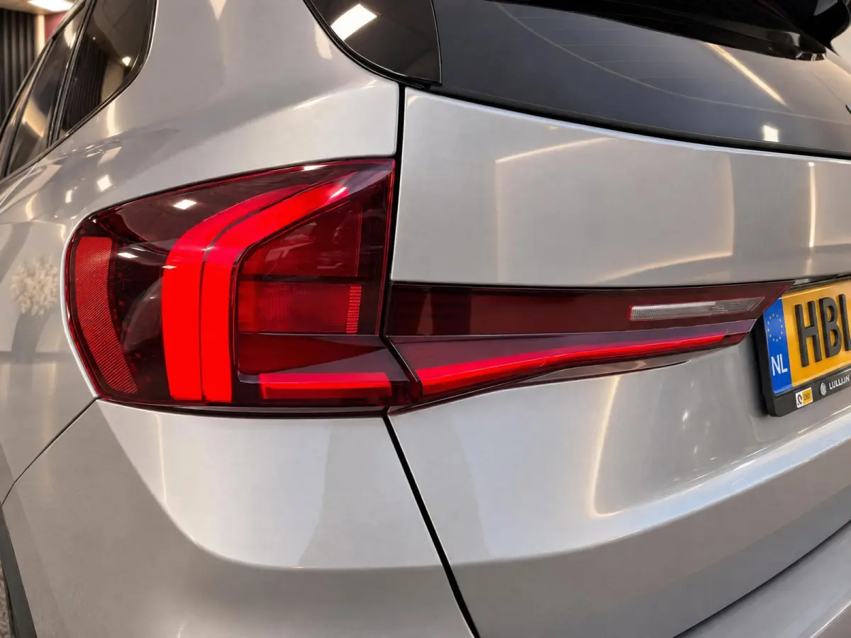 SDrive18i 136PK Aut. | Camera | Carplay | 19" M-Sport | Dealer Ond.