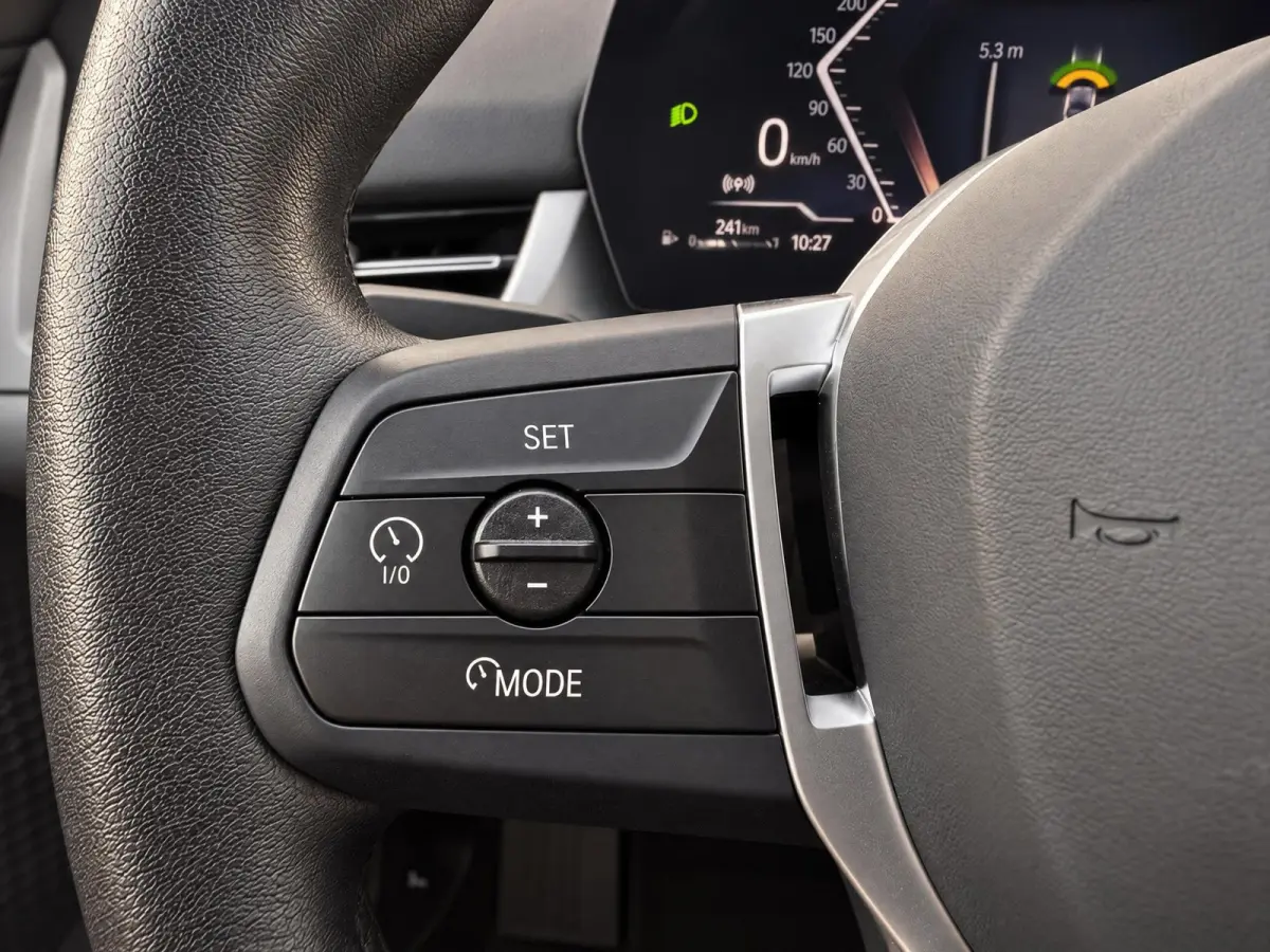 SDrive18i 136PK Aut. | Camera | Carplay | 19" M-Sport | Dealer Ond.