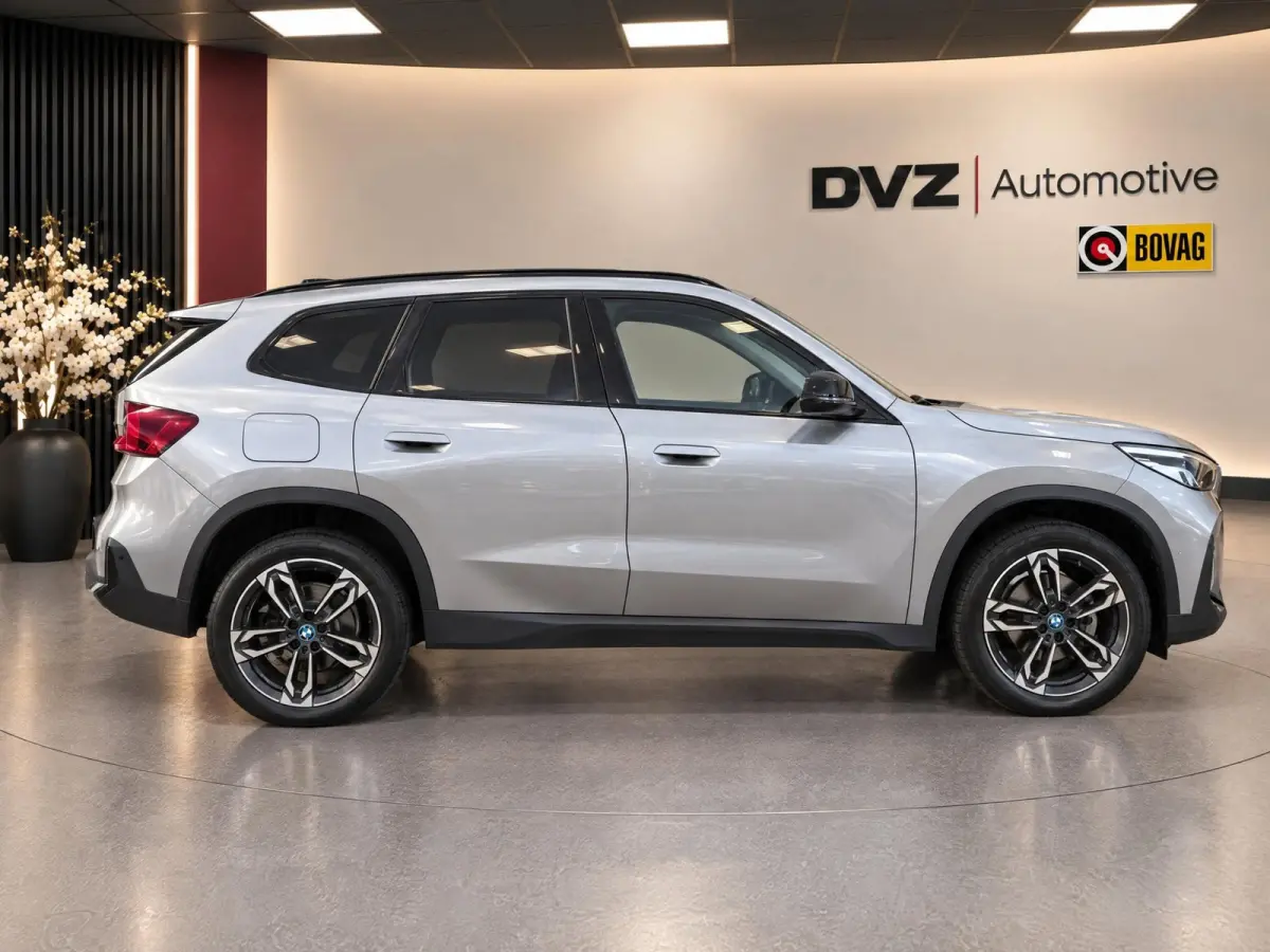 SDrive18i 136PK Aut. | Camera | Carplay | 19" M-Sport | Dealer Ond.