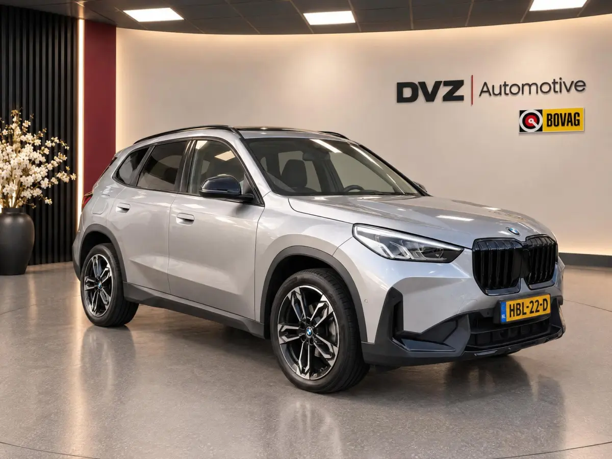 SDrive18i 136PK Aut. | Camera | Carplay | 19" M-Sport | Dealer Ond.