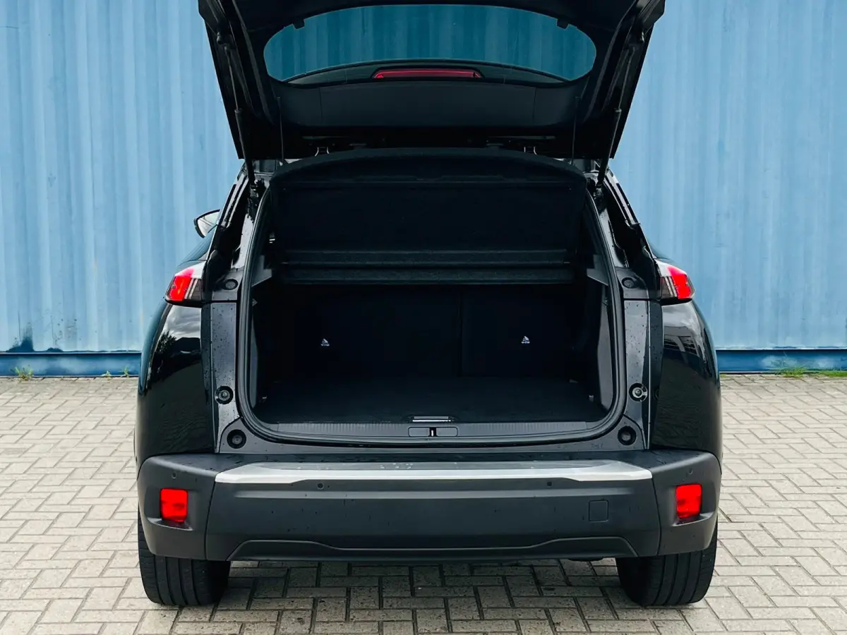 EV GT Pack 50 kWh Soh 100% | Alcantara bekleding | Achteruitrijcamera | Keyless entry & start | Stoelverwarming | Adeptieve cruise control | Led verlichting interieur | Apple carplay & Andro