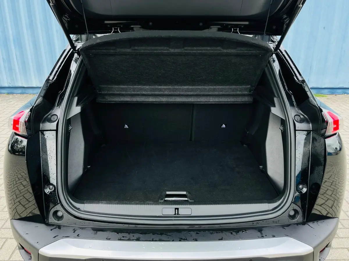 EV GT Pack 50 kWh Soh 100% | Alcantara bekleding | Achteruitrijcamera | Keyless entry & start | Stoelverwarming | Adeptieve cruise control | Led verlichting interieur | Apple carplay & Andro