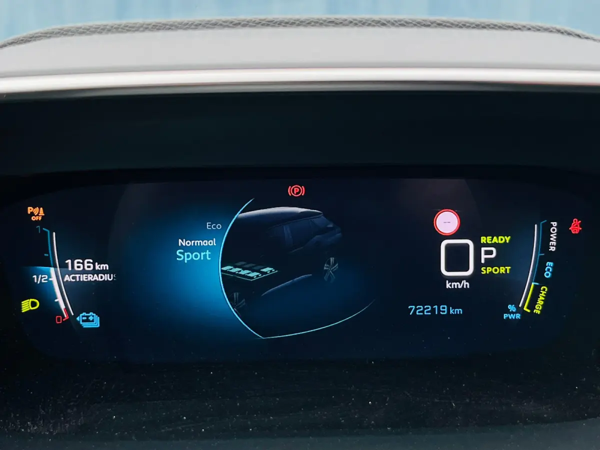 EV GT Pack 50 kWh Soh 100% | Alcantara bekleding | Achteruitrijcamera | Keyless entry & start | Stoelverwarming | Adeptieve cruise control | Led verlichting interieur | Apple carplay & Andro