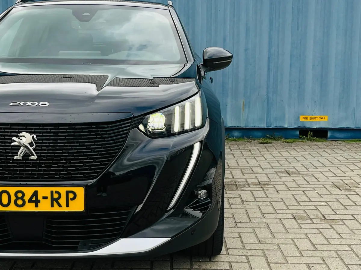 EV GT Pack 50 kWh Soh 100% | Alcantara bekleding | Achteruitrijcamera | Keyless entry & start | Stoelverwarming | Adeptieve cruise control | Led verlichting interieur | Apple carplay & Andro