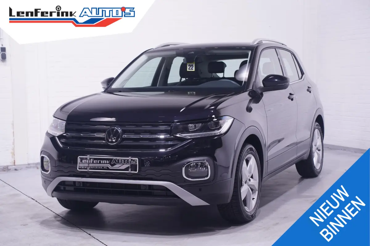 1.0 TSI Style Apple Carplay Navi Clima Led koplampen PDC v+a Stoelverwarming Cruise Digi-Cockpit DAB-ontvangst 17" LMV Elektrische spiegelbediening en inklapbaar