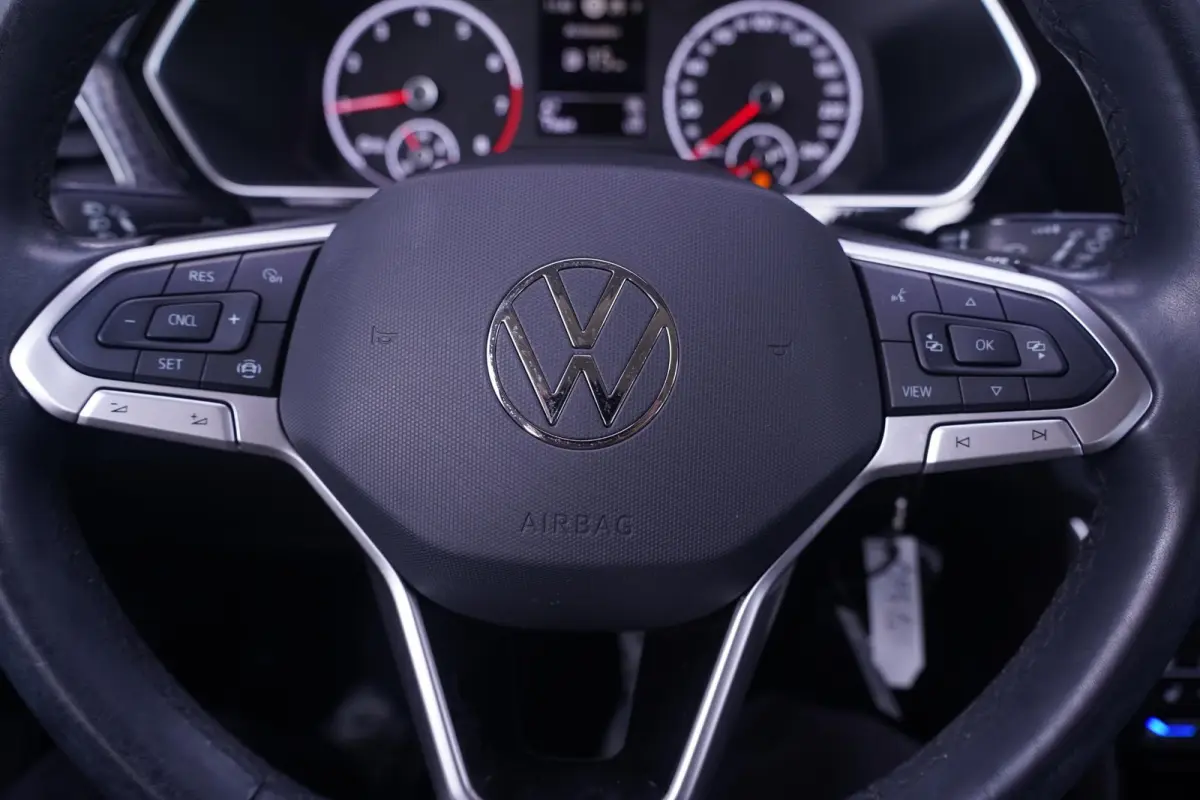 1.0 TSI Style Apple Carplay Navi Clima Led koplampen PDC v+a Stoelverwarming Cruise Digi-Cockpit DAB-ontvangst 17" LMV Elektrische spiegelbediening en inklapbaar