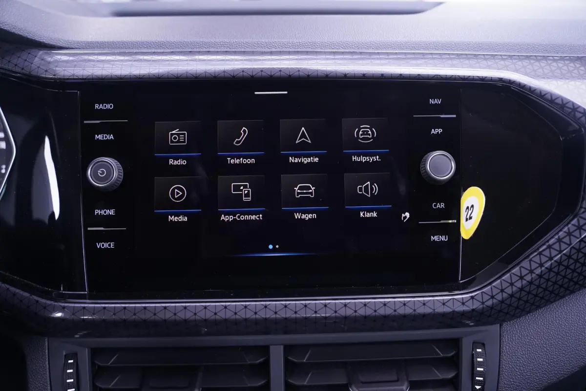 1.0 TSI Style Apple Carplay Navi Clima Led koplampen PDC v+a Stoelverwarming Cruise Digi-Cockpit DAB-ontvangst 17" LMV Elektrische spiegelbediening en inklapbaar