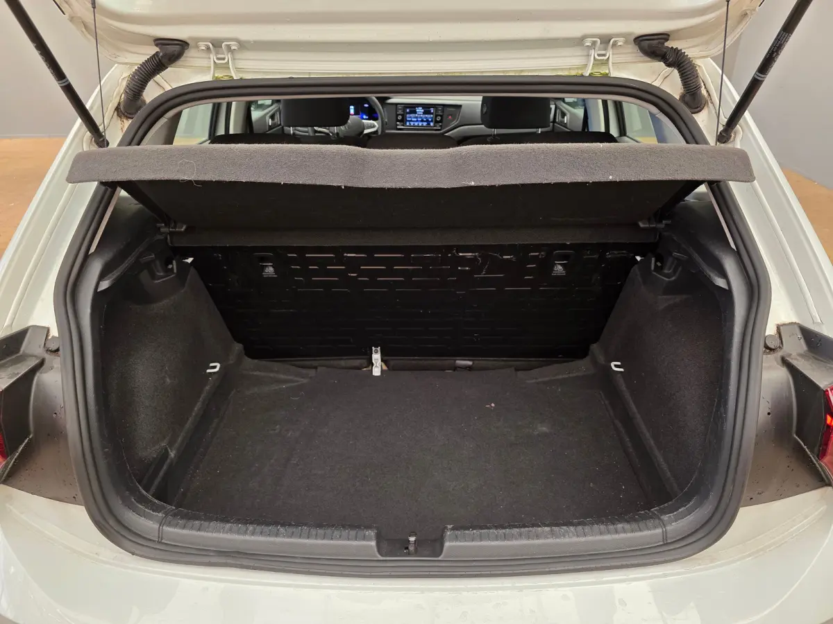 1.0 MPI Airco | Carplay | 15" Lichtmetaal | LED | Cruise | 5-Deurs | DAB | Digitaal Dashboard  | Airco | Buitenspiegels elektrisch verstel- en verwarmbaar | Centrale deurvergrendeling met af