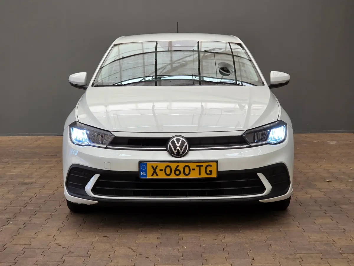 1.0 MPI Airco | Carplay | 15" Lichtmetaal | LED | Cruise | 5-Deurs | DAB | Digitaal Dashboard  | Airco | Buitenspiegels elektrisch verstel- en verwarmbaar | Centrale deurvergrendeling met af
