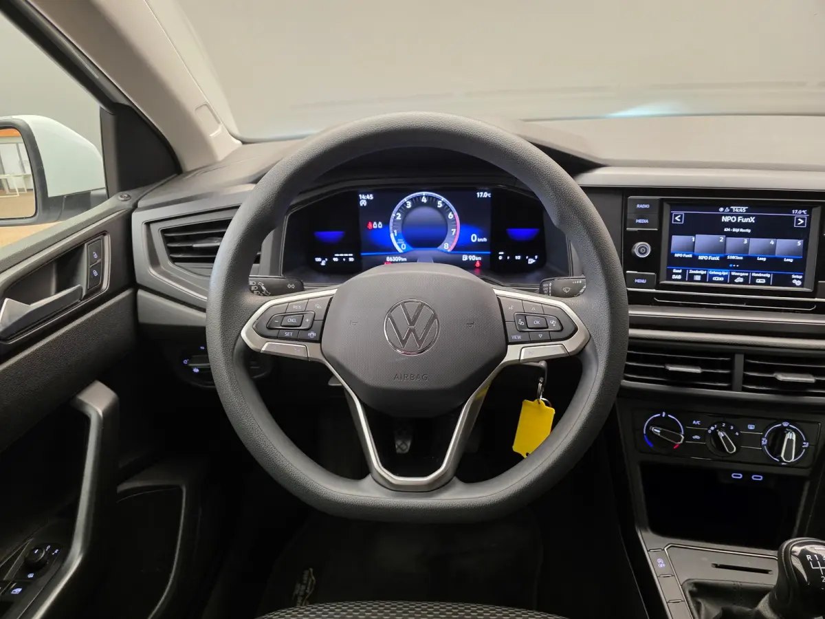 1.0 MPI Airco | Carplay | 15" Lichtmetaal | LED | Cruise | 5-Deurs | DAB | Digitaal Dashboard  | Airco | Buitenspiegels elektrisch verstel- en verwarmbaar | Centrale deurvergrendeling met af