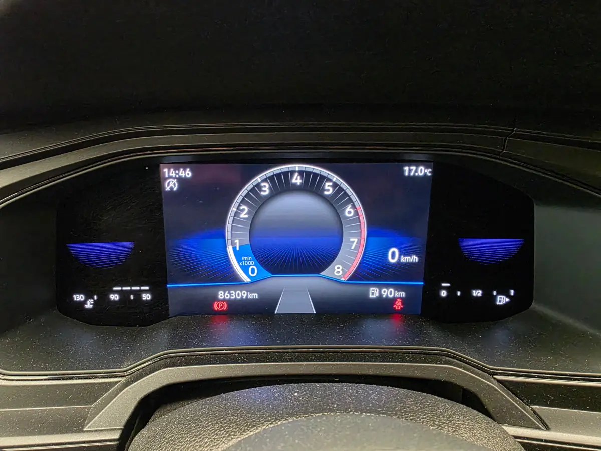 1.0 MPI Airco | Carplay | 15" Lichtmetaal | LED | Cruise | 5-Deurs | DAB | Digitaal Dashboard  | Airco | Buitenspiegels elektrisch verstel- en verwarmbaar | Centrale deurvergrendeling met af