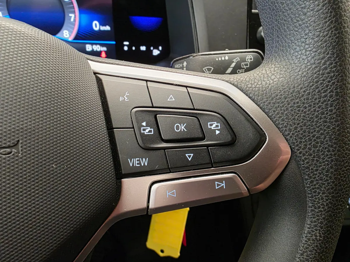 1.0 MPI Airco | Carplay | 15" Lichtmetaal | LED | Cruise | 5-Deurs | DAB | Digitaal Dashboard  | Airco | Buitenspiegels elektrisch verstel- en verwarmbaar | Centrale deurvergrendeling met af