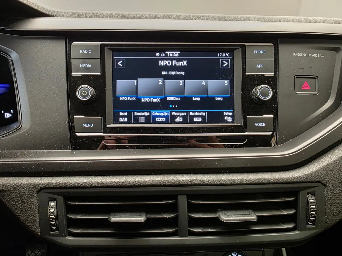1.0 MPI Airco | Carplay | 15" Lichtmetaal | LED | Cruise | 5-Deurs | DAB | Digitaal Dashboard  | Airco | Buitenspiegels elektrisch verstel- en verwarmbaar | Centrale deurvergrendeling met af