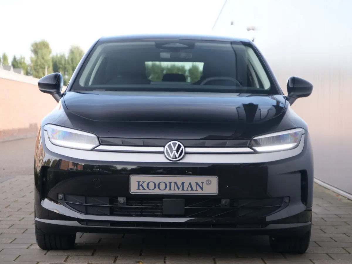 Life 52 kWh 211Pk Automaat Adaptive Cruise / Winterpakket / Camera / Apple Carplay