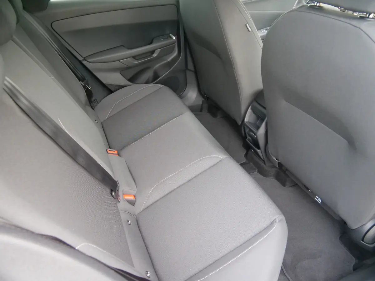 Life 52 kWh 211Pk Automaat Adaptive Cruise / Winterpakket / Camera / Apple Carplay