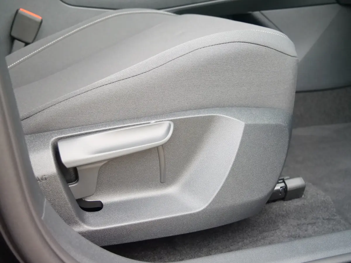 Life 52 kWh 211Pk Automaat Adaptive Cruise / Winterpakket / Camera / Apple Carplay