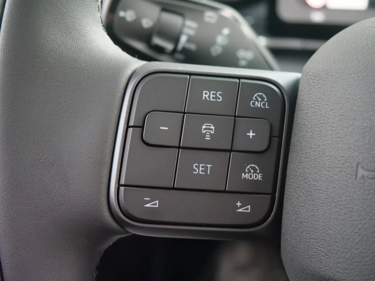 Life 52 kWh 211Pk Automaat Adaptive Cruise / Winterpakket / Camera / Apple Carplay