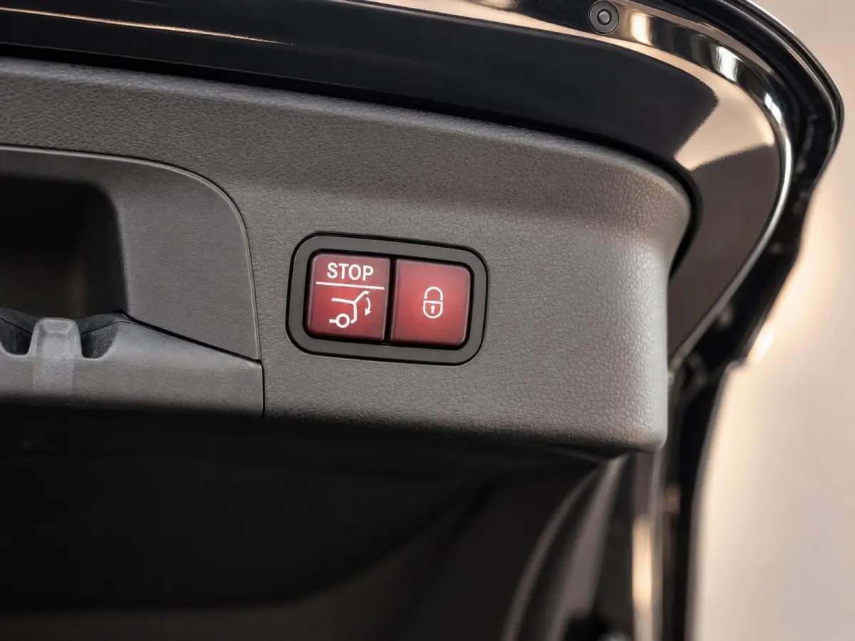 350e 4MATIC Premium Plus AMG Night | Luchtvering | Burmester | Pano | Ventilatie