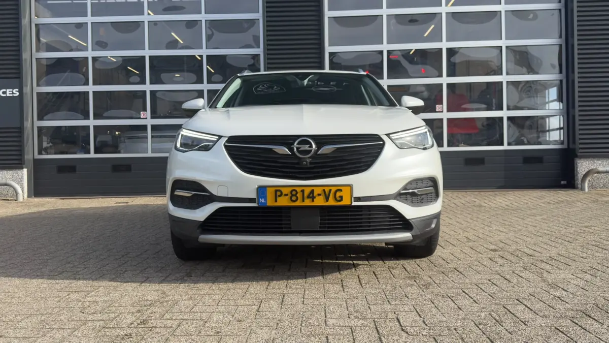 1.6 Turbo 225pk Hybrid innovation | Camera voor & achter | Dode hoek detectie | Apple Carplay / Android Auto | Parkeersensoren achter | | Achteruitrijcamera | Apple Carplay/Android Auto|tele