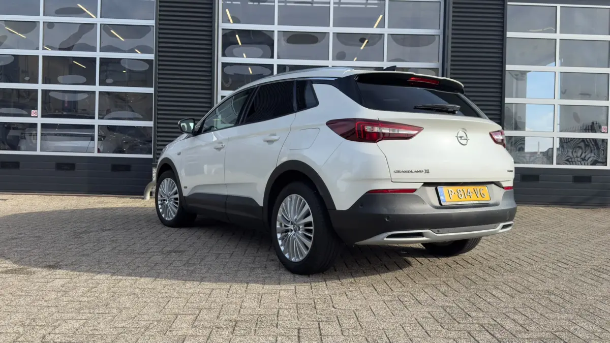 1.6 Turbo 225pk Hybrid innovation | Camera voor & achter | Dode hoek detectie | Apple Carplay / Android Auto | Parkeersensoren achter | | Achteruitrijcamera | Apple Carplay/Android Auto|tele