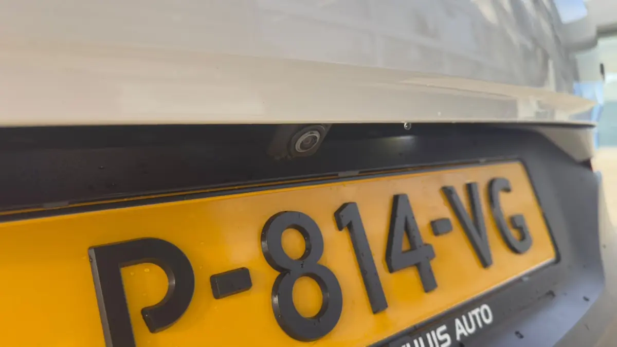 1.6 Turbo 225pk Hybrid innovation | Camera voor & achter | Dode hoek detectie | Apple Carplay / Android Auto | Parkeersensoren achter | | Achteruitrijcamera | Apple Carplay/Android Auto|tele