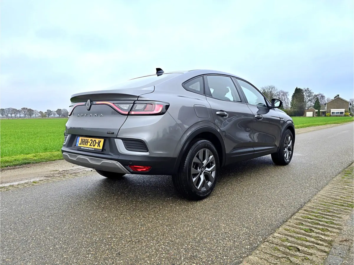 1.6 E-Tech full hybrid 145 evolution - 145 Pk - Euro 6 - ParkeerCamera - Navi - AppleCarplay AndroidAuto