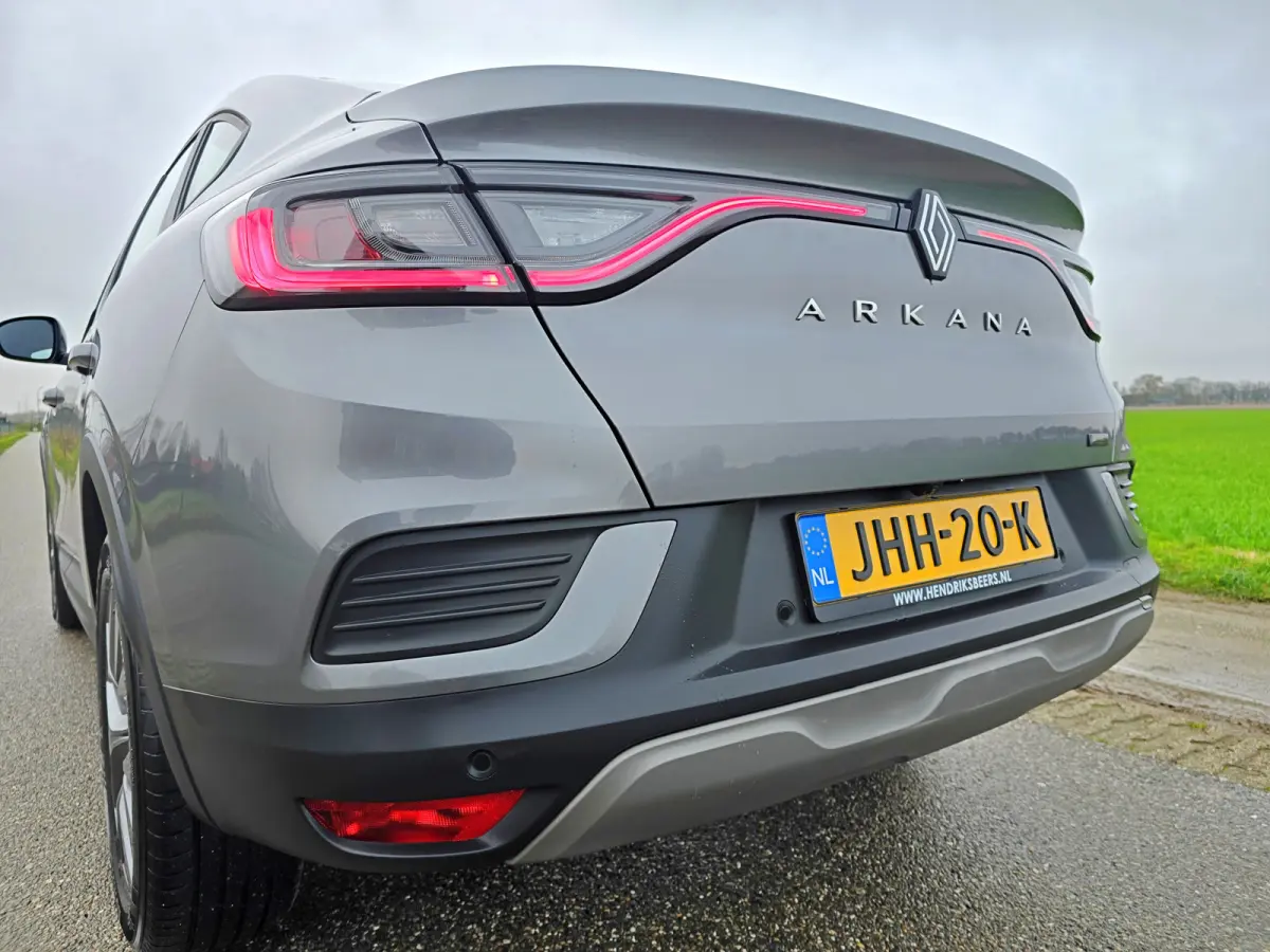 1.6 E-Tech full hybrid 145 evolution - 145 Pk - Euro 6 - ParkeerCamera - Navi - AppleCarplay AndroidAuto