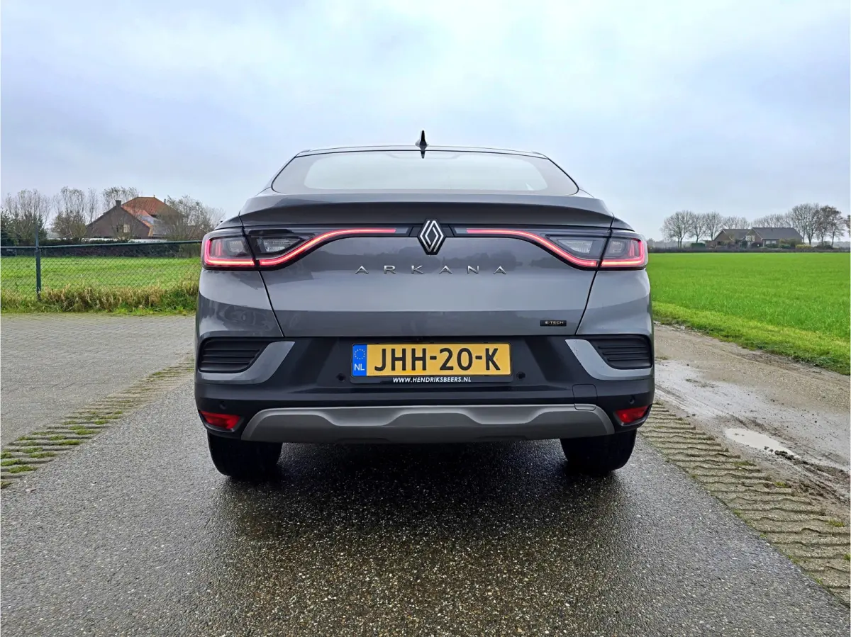1.6 E-Tech full hybrid 145 evolution - 145 Pk - Euro 6 - ParkeerCamera - Navi - AppleCarplay AndroidAuto