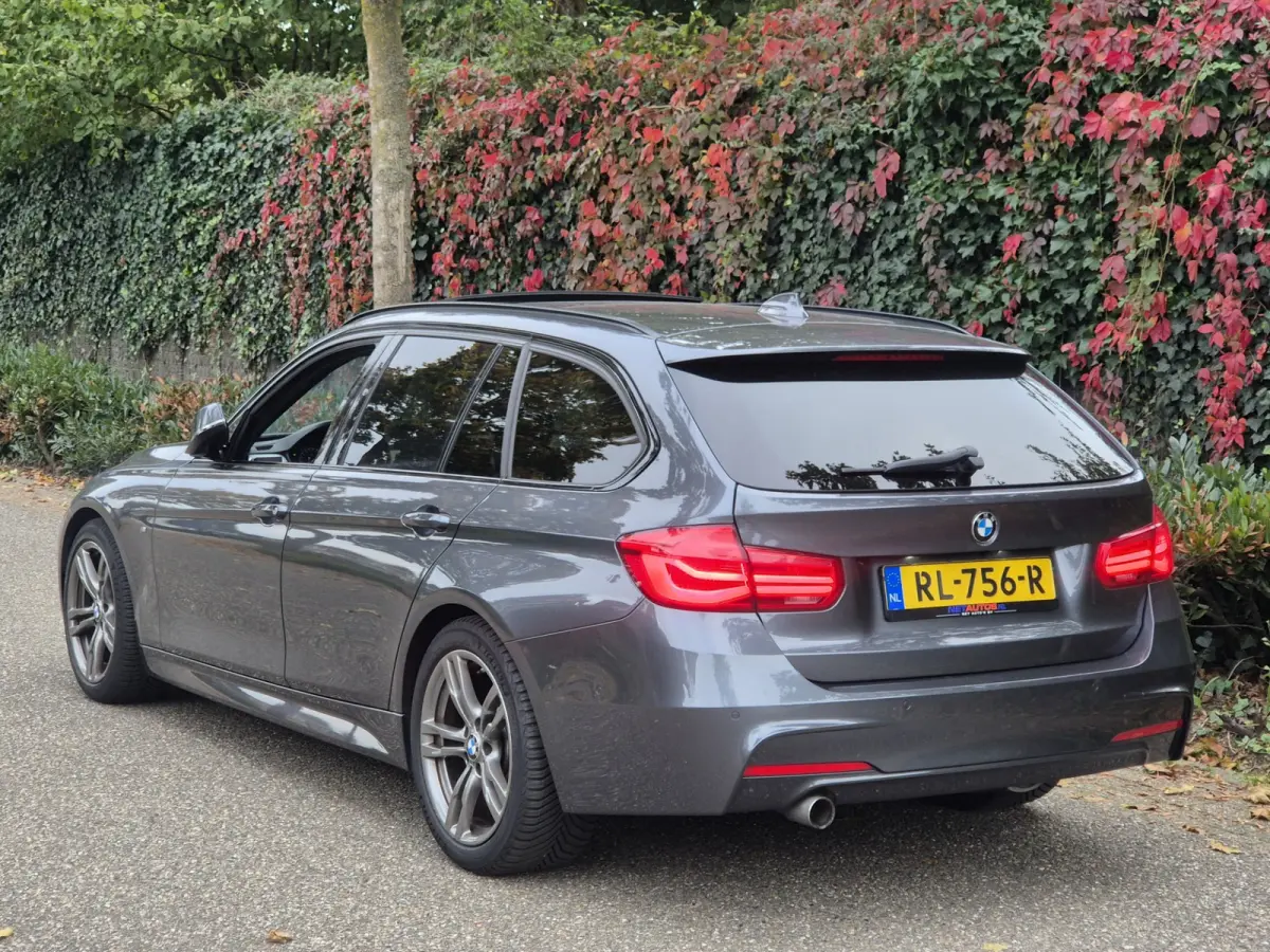 M Sport High Executive Panorama Trekhaak Apple CarPlay 6WB virtual dash NAP NL