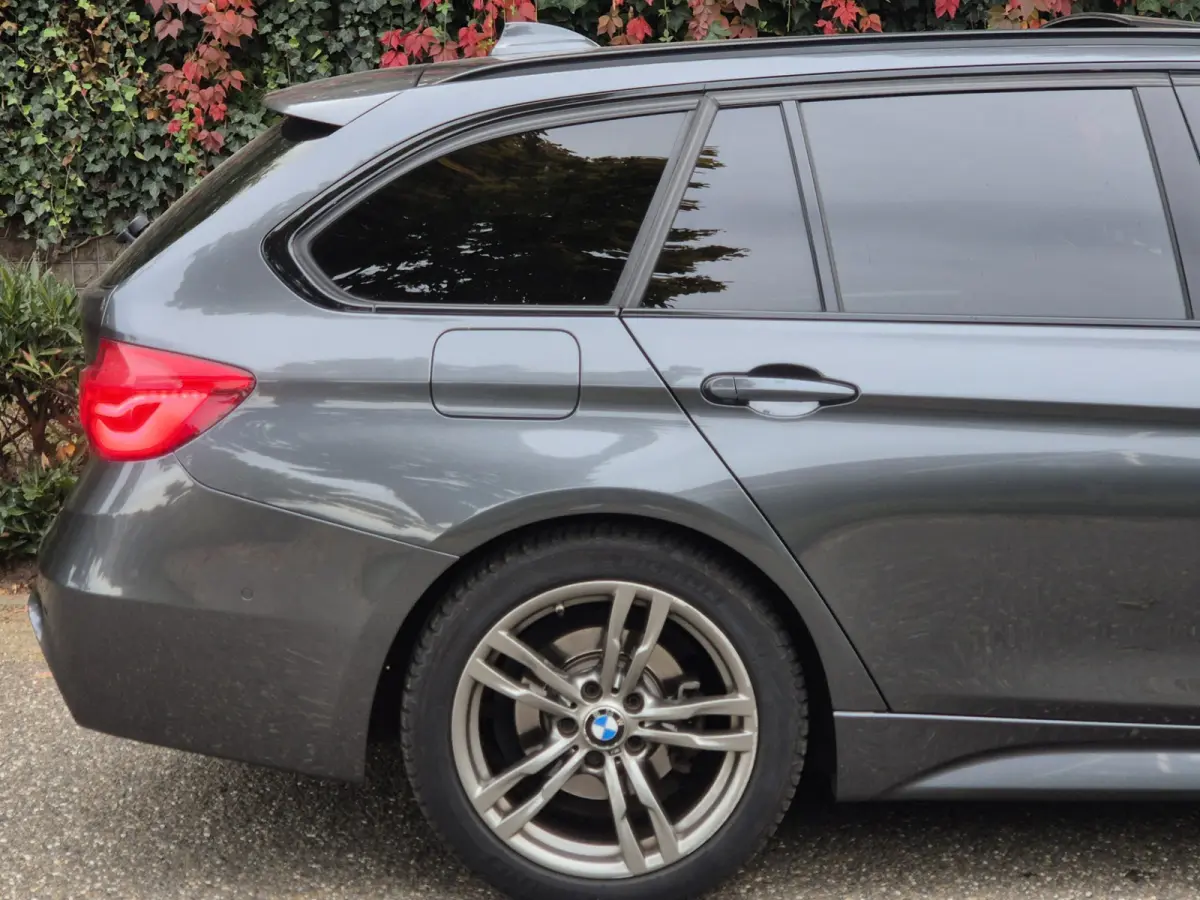 M Sport High Executive Panorama Trekhaak Apple CarPlay 6WB virtual dash NAP NL