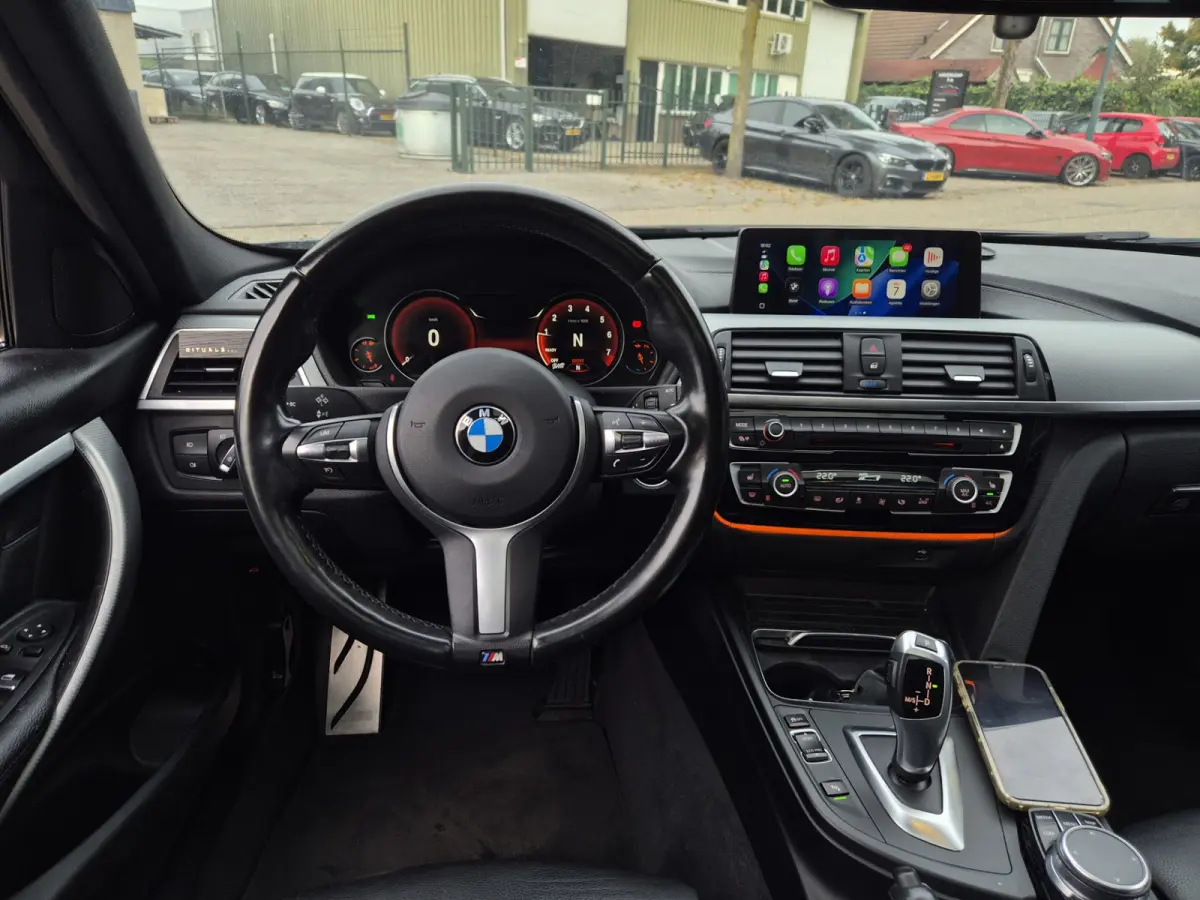 M Sport High Executive Panorama Trekhaak Apple CarPlay 6WB virtual dash NAP NL
