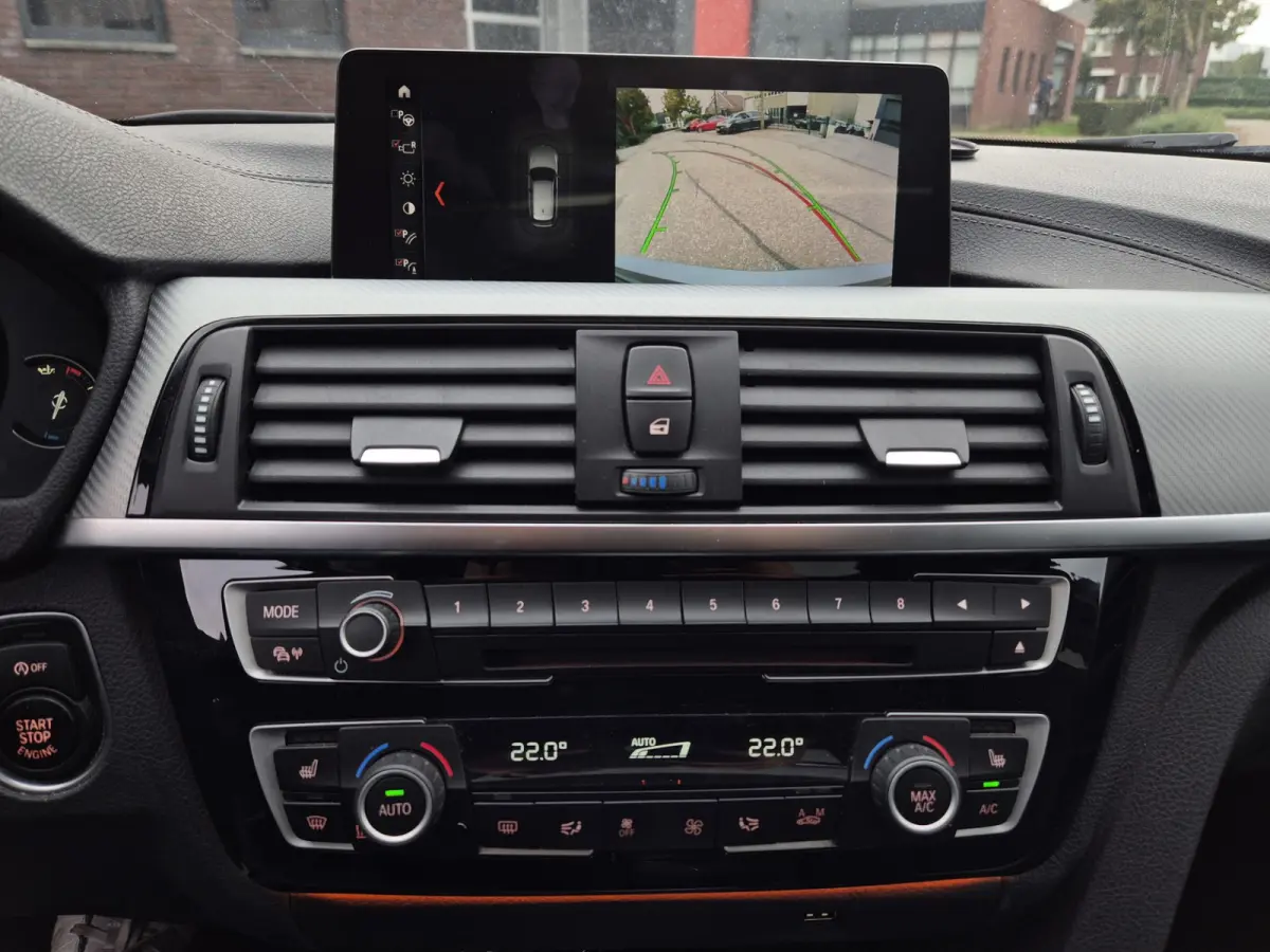 M Sport High Executive Panorama Trekhaak Apple CarPlay 6WB virtual dash NAP NL